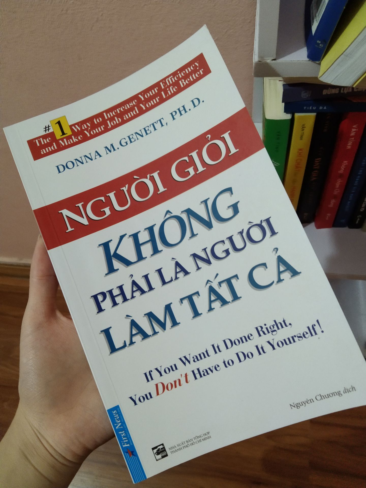 Mình đọc hết quyển này trong vòng 2 tiếng và thật sự các quy tắc trong sách giúp đỡ mình rất nhiều về sau. Tình huống đôi khi hơi general một chút nhưng tác giả cũng nói muốn viết một sách ngắn gọn súc tích nên yh everything is fine