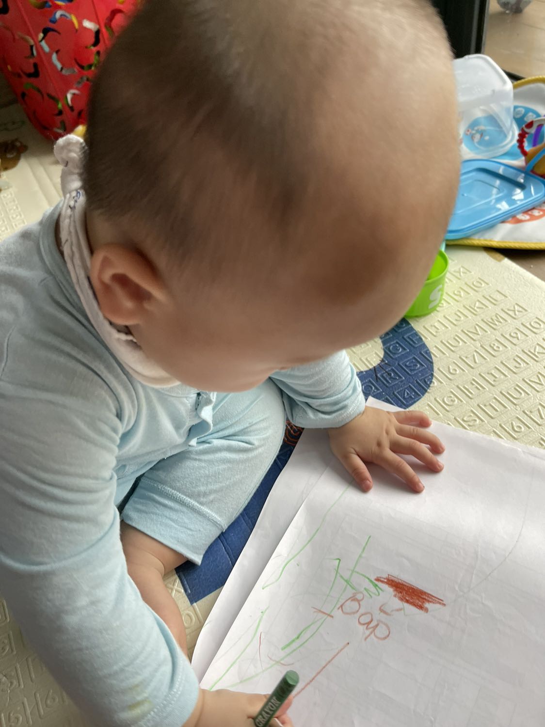 Bé rất thích
Sách có màu sắc đẹp
Giao hàng hơi lâu
Mua dk sale giá rẻ