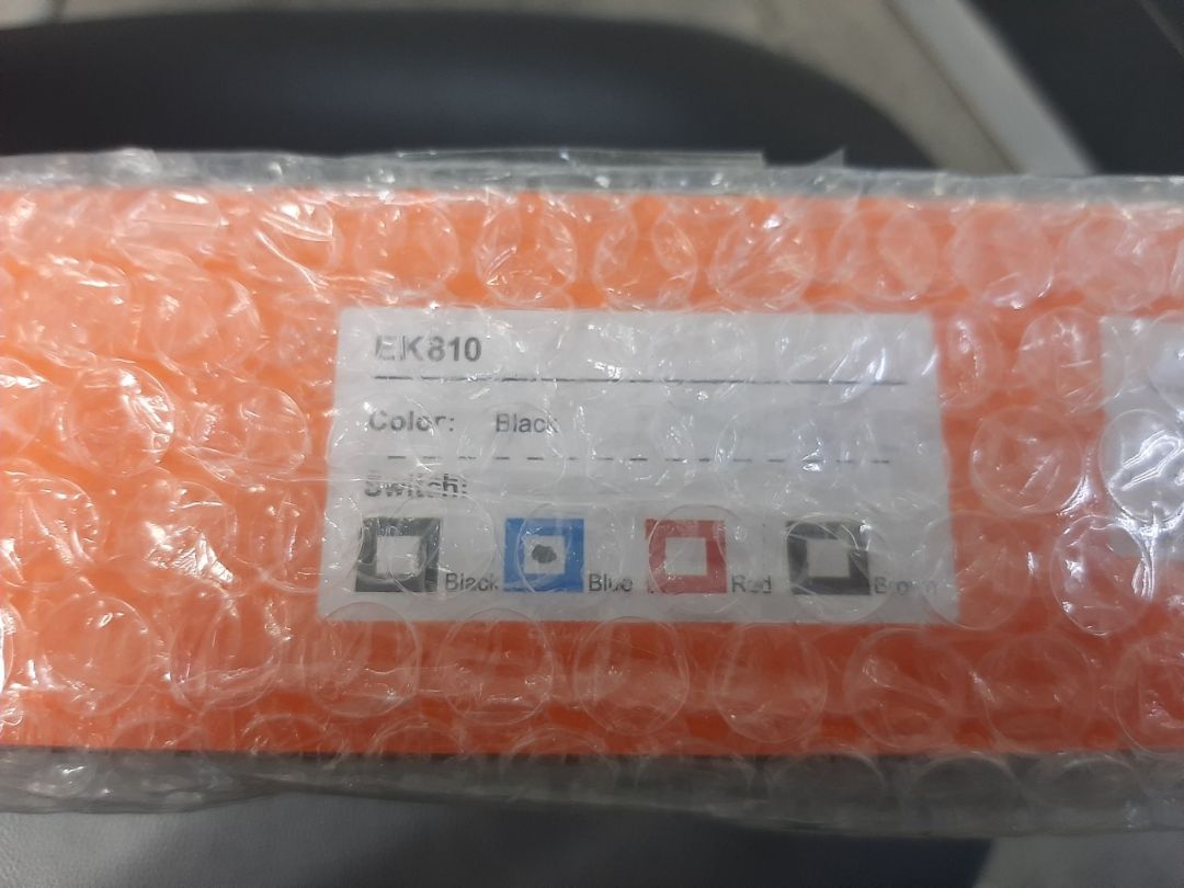 đặt brown shop giao blue. Đổi trả thì shop báo hết hàng, trong khi đó vẫn đặt hàng được tiki -> có thể do giá thay đổi nên shop từ chối đổi hàng( lúc đặt 550k) , giờ 650k.