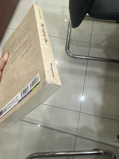 Quyển sách shop giao bị lỗi