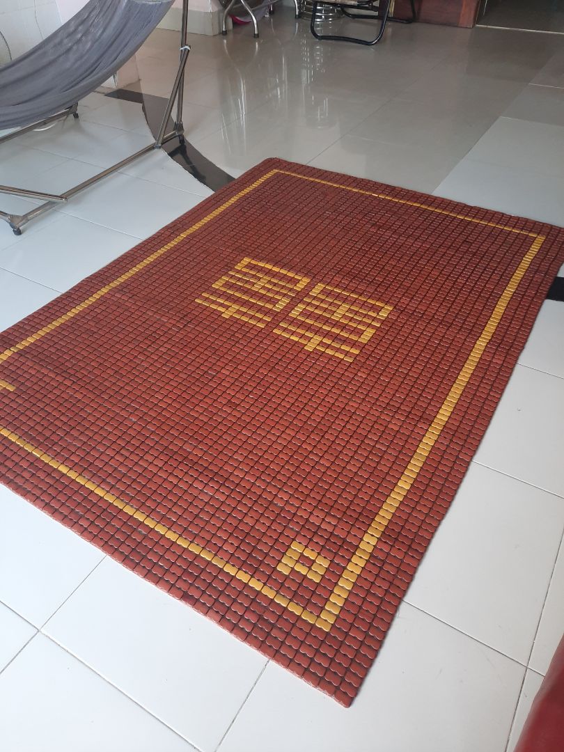 Chiếu ko viền, đạt yêu cầu, nhưng shop hứa gởi mấy mắt kèm theo nếu có nứt vỡ thì thay mà ko gởi!