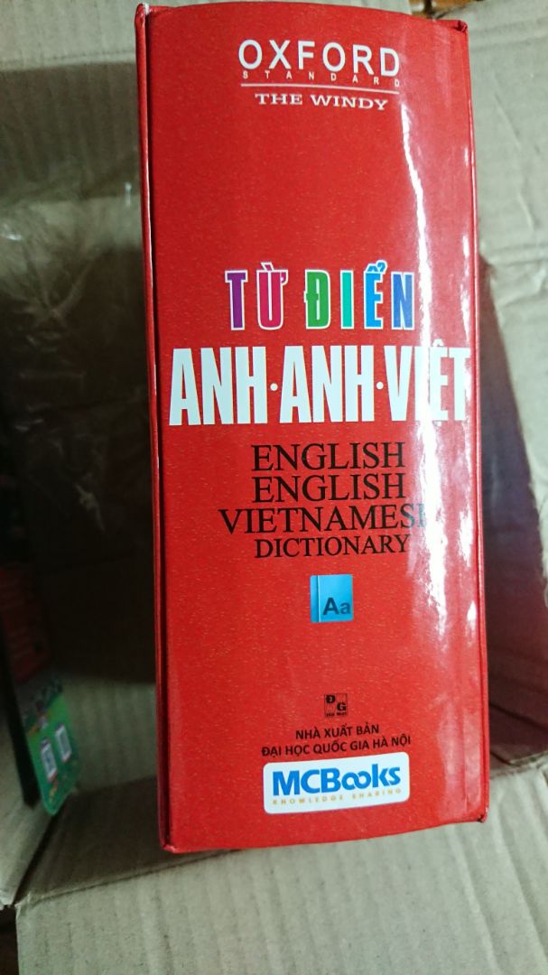 Từ điển bóng đẹp, giá cả hợp lí cầm chắc tay lắm nhe. Đầy đủ nội dung và từ vựng hay, có thêm mấy cái idm hay lắm. Mn nên mua tham khảo nha :]]
