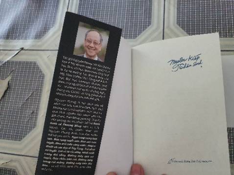 Rất ấn tượng với cách viết phóng tác của Bác Nguyên Phong cách viết lôi cuốn, hấp dẫn người đọc. Cuốn sách rất hay đối với người đọc tìm hiểu về tâm linh nói chung và phật giáo nói riêng, sẽ tiếp tục đồng hành với các tác phẩm tiếp theo của tác giả