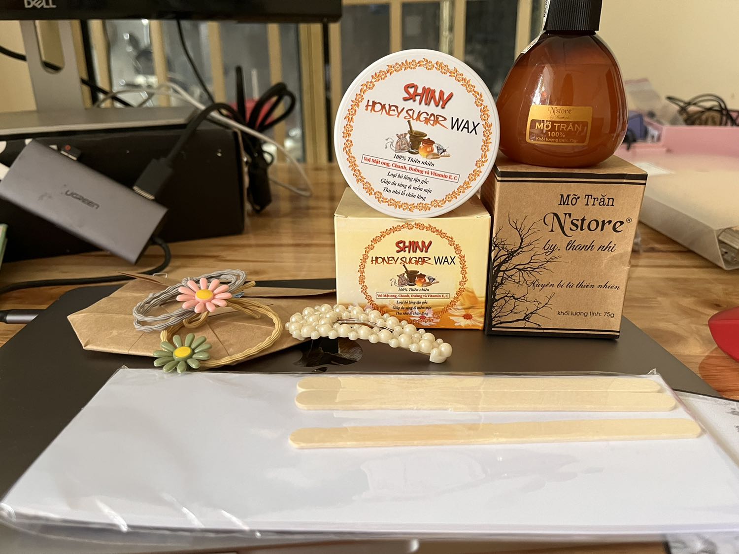 Shop dóng gói cẩn thận. Anh shiper thân thiện. Shop còn gửi thêm quà