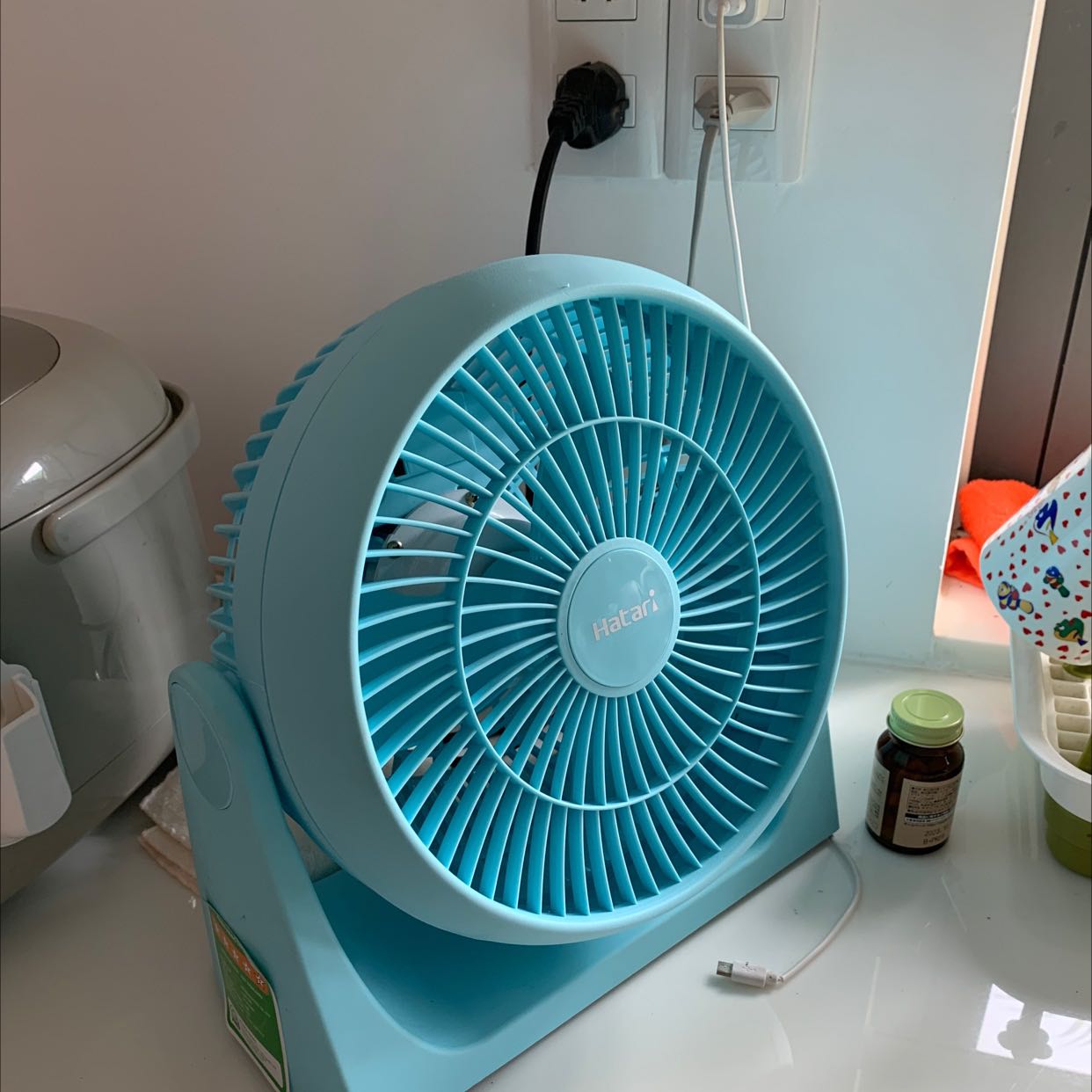 Quạt tốt phù hợp cho người lớn tuổi ngủ trong màn, đuổi muỗi