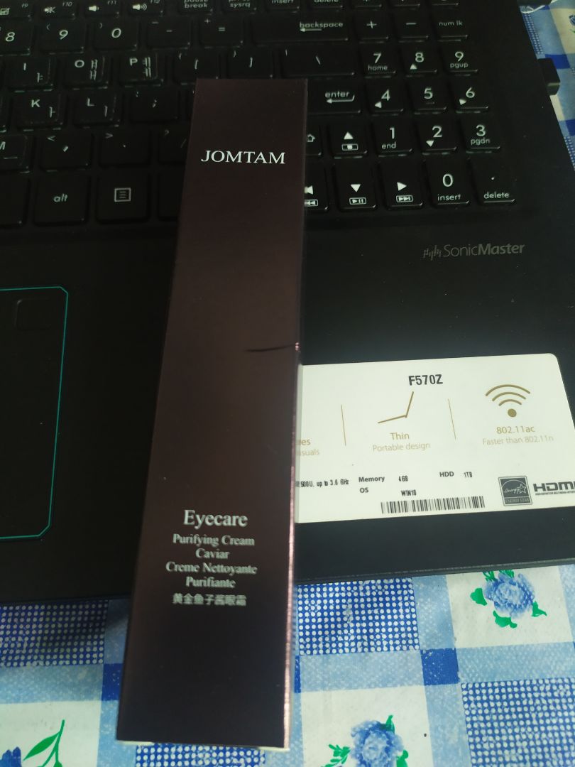 nhìn rất xịn xò, tra ra mã vạch, đóng gói chắc chắn, có điều giao hơi lâu. có hướng dẫn tiếng việt. date xa. ko biết hiệu quả ko thoii nhìn rất xịn xò, tra ra mã vạch, đóng gói chắc chắn, có điều giao hơi lâu. có hướng dẫn tiếng việt. date xa. ko biết hiệu quả ko thoii