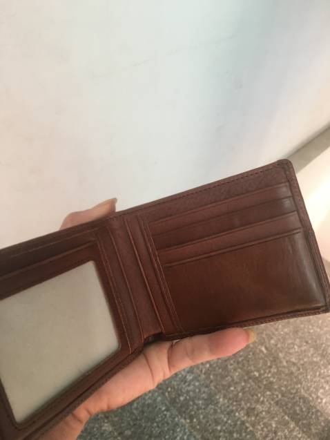 Sản phẩm đẹp y hình nhé mn. Shop gói hàng cẩn thận, có kèm thẻ bảo hành 12t