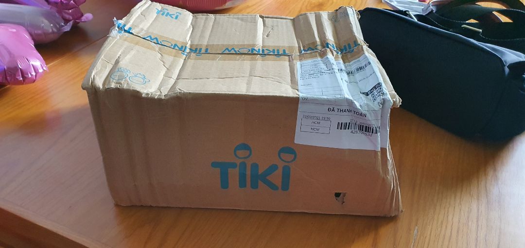 sách ok. nhưng vận chuyển thì ôi thôi... lần đầu tiên gặp ở Tiki luôn