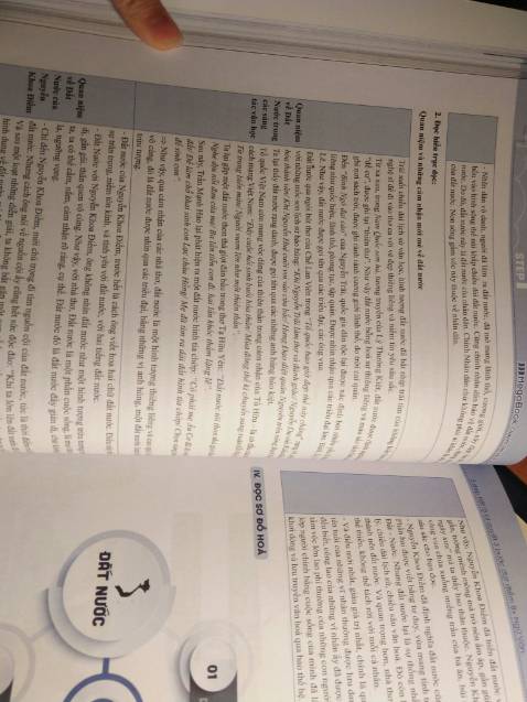 Hình thức: sách đẹp, bố cục khoa học, trình bày rõ ràng, k dính lỗi, không bị hư hại bên ngoài
Nội dung: Sách phù hợp với ôn thi, đưa ra nhiều phương pháp làm bài, có phần liện hệ, đi sâu , nội dung ổn nhưng  không hài lòng ở chỗ : thứ nhất là nhiều văn bản, ví dụ như Việt Bắc, Đất nước,..không được phân tích hết văn bản, còn thiếu đoạn cuối, thứ 2 là kiến thức phần vb còn thiếu khá nhiều ý, nên phải bổ sung thêm kha khá, thứ ba là thiếu phần nghệ thuật-đây là phần rất quan trọng mà bị thiếu nên khá thật vọng
 hàng giao nhanh nhưng k hài lòng với  shipper cho lắm
Nói chung với mức giá như này(cộng thêm được sale nữa) thì đây là quyển sách cũng đáng mua để hoc, mong mega sẽ hoàn thiện hơn