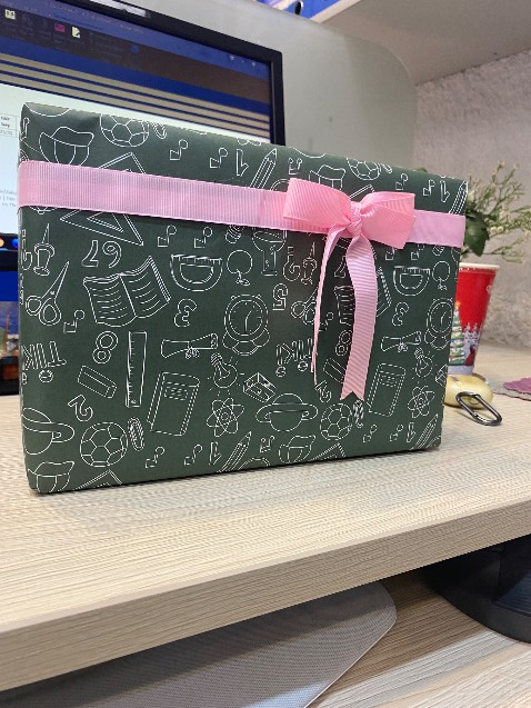 Giao nhanh, gói cẩn thận. Gói quà và thiệp miễn phí. 😍