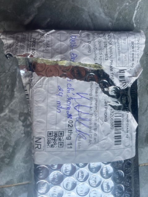 Đen chỉ trắng giao đen chỉ đen luôn shop Đen chỉ trắng giao đen chỉ đen luôn shop