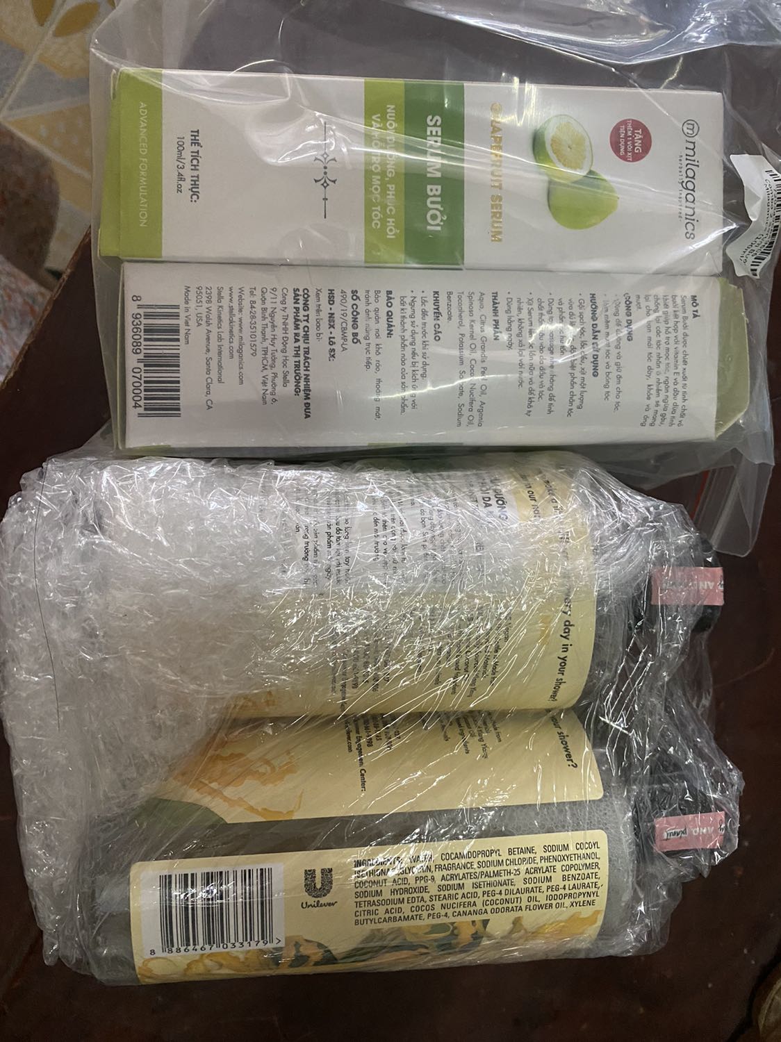 M sẽ k mua lại trên tiki , gói hàng k có bọc chống va đập, hộp móp méo, đơn hàng bị chia thành 2