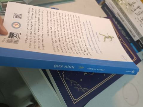 Sách rõ nét, cơ mà vận chuyển ẩu quá, rách cả bìa, hơi thất vọng ạ :( Sách rõ nét, cơ mà vận chuyển ẩu quá, rách cả bìa, hơi thất vọng ạ :(