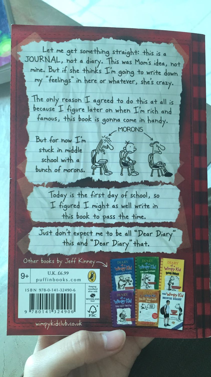 Sách nhẹ tay, mới nhìn thấy thì không ai nghĩ nó có giá cao vậy nhưng chất lượng nội dung khi đọc có lẽ sẽ xứng đáng với giá đó. Sách nhẹ tay, mới nhìn thấy thì không ai nghĩ nó có giá cao vậy nhưng chất lượng nội dung khi đọc có lẽ sẽ xứng đáng với giá đó.