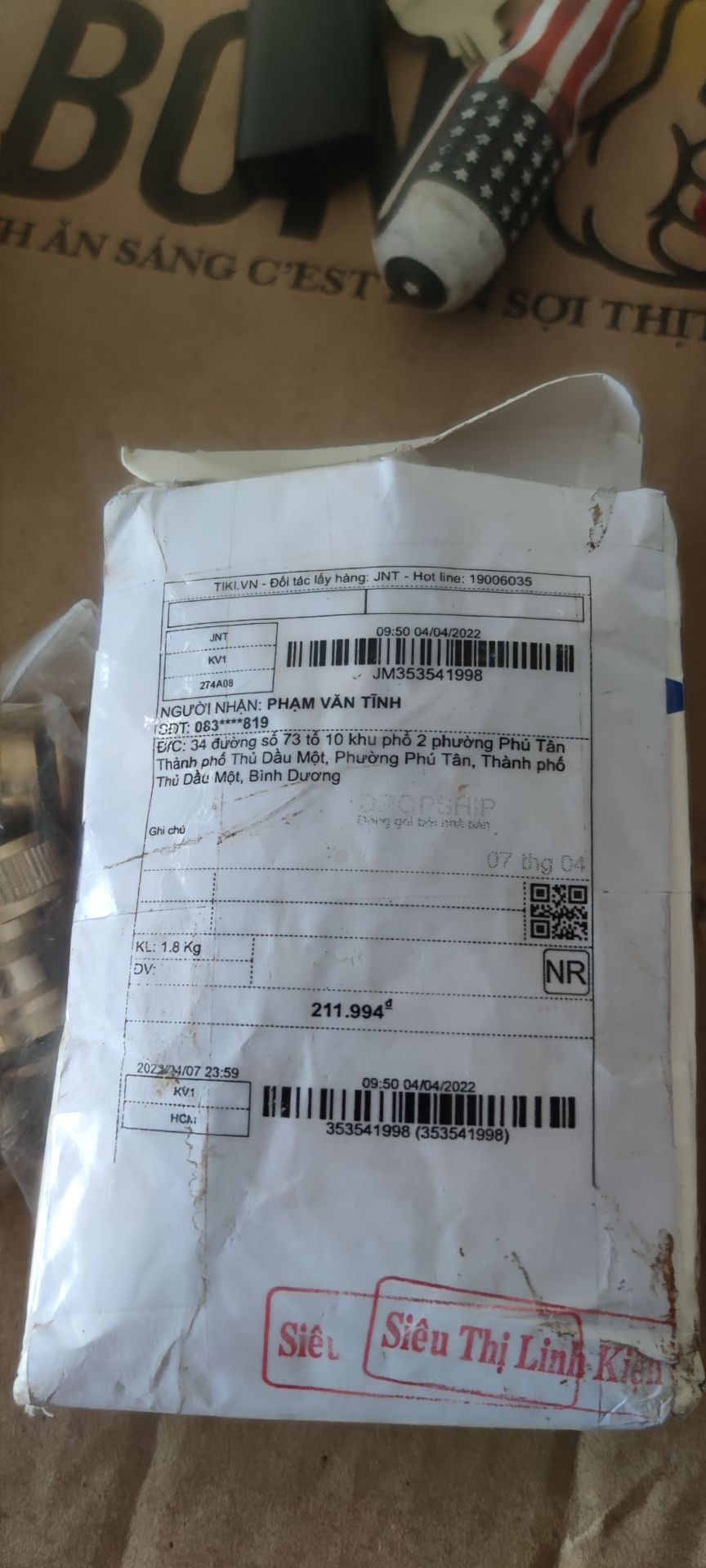 Quảng cáo thì 1bộ có một đầu khớp nối đực và một đầu cái . nhưng khi nhận chỉ có đầu đực còn đầu cái không có . vậy thì đầu đực khớp vào đâu để xài được hả shop. Đề nghị liên hệ lại với tôi và gửi ngay và luôn 5 khớp nối (đầu cái ) cho tôi .