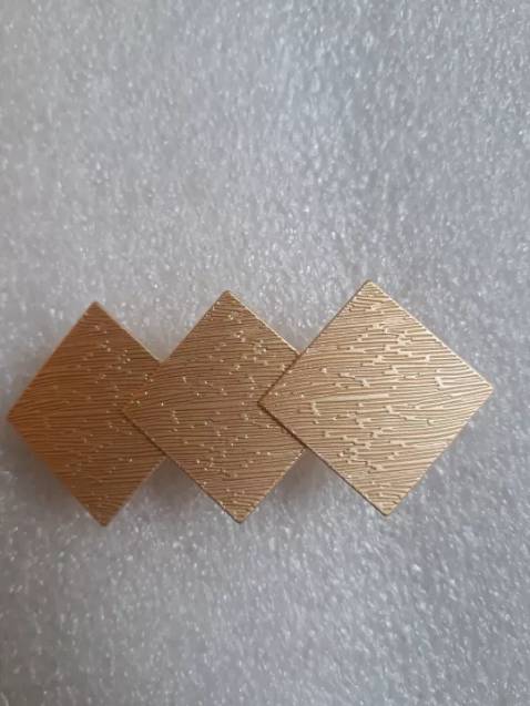 kẹp tóc shop nasi store đẹp lắm nè, kẹp rất chắc chắn, nhủ màu đẹp, sáng. Đáng đồng tiền, ủng hộ shop tiếp ạ. Xứng đáng 5 sao!