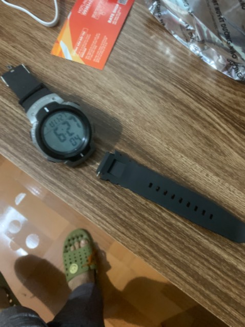 Yêu cầu shop kiểm tra lại hàng khi giao cho khách hàng 
Hàng rất đẹp nhưng lỗi rất nặng