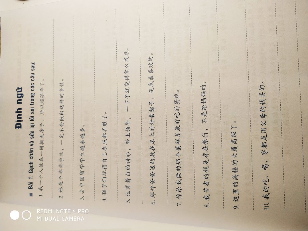 sách ổn ạ, dày và cầm nặng tay, mình xem review các thứ thì mng đều khen quyêtn này nên mình mua ạ, thời gian giao hàng cũng nhanh, mỗi tội mình nhắn tin shop còn không thèm xem và khong trả lời, mong shop cải thiện phục vụ khách hàng ạ