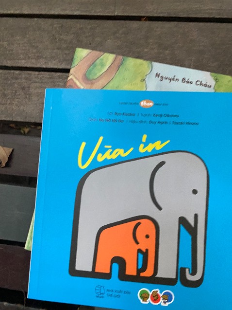 sách in đẹp màu sắc rõ nét, câu từ nhẹ nhàng và dễ nhớ, cảm ơn shop