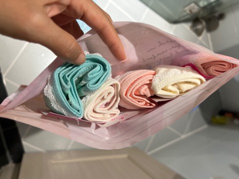 đáy quần may lót không phải vải cotton mặc bị xù lông ở đáy quần, không phù hợp với giá về chất lượng, nhiều màu quá, mấy mầu quá sáng khó mặc đồ