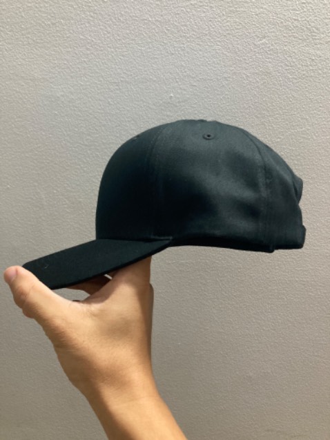 Cực hài lòng nha mn. Thiết kế đơn giản, nhưng chắc chắn. Khoá sau gài bền. Đội rất đã. Yeahh!!