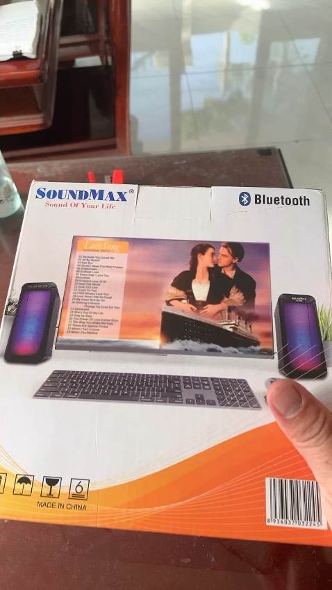 Đóng gói cẩn thận, giao hàng đúng thời gian, nhân viên giao hàng nhiệt tình, loa nghe cũng ổn so với tầm giá! Mọi người nên mua