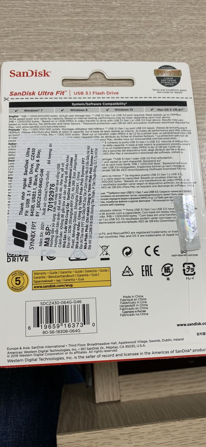 Nón bảo hiểm rất chắc chắn, nhưng mình mua size hơi rộng, lần sau sẽ đặt kt vừa hơn Nón bảo hiểm rất chắc chắn, nhưng mình mua size hơi rộng, lần sau sẽ đặt kt vừa hơn