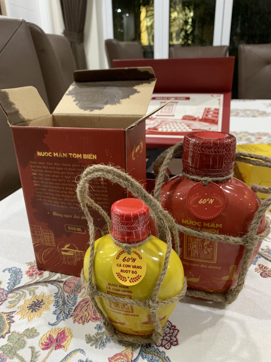 Lọ nước mắm tôm biển bị dò nước nên ướt hết cả hộp đựng.
Đóng gói cẩn thận, phù hợp làm quà tặng Lọ nước mắm tôm biển bị dò nước nên ướt hết cả hộp đựng.
Đóng gói cẩn thận, phù hợp làm quà tặng