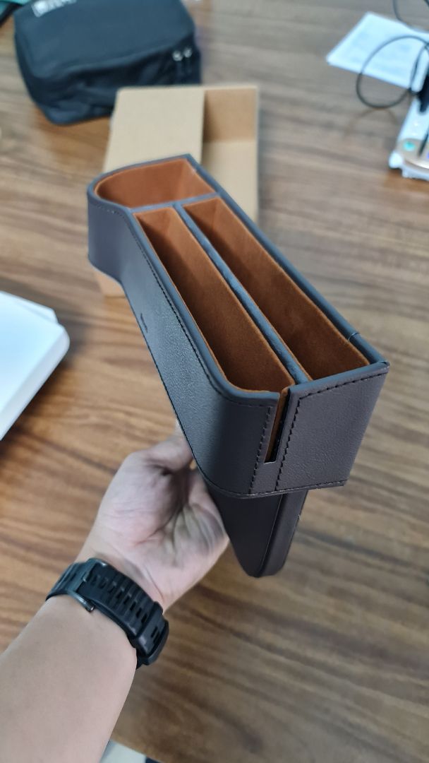 Sản phẩm nhìn đẹp, chắc chắn, được đóng gói cẩn thận. Tiếc cái mình ko để ý trước khi mua, xe mình bán tải khe hở lớn không cài đc. Tuy nhiên mình sẽ đem cho người quen. Vẫn đánh giá 5 sao cho sản phẩm.