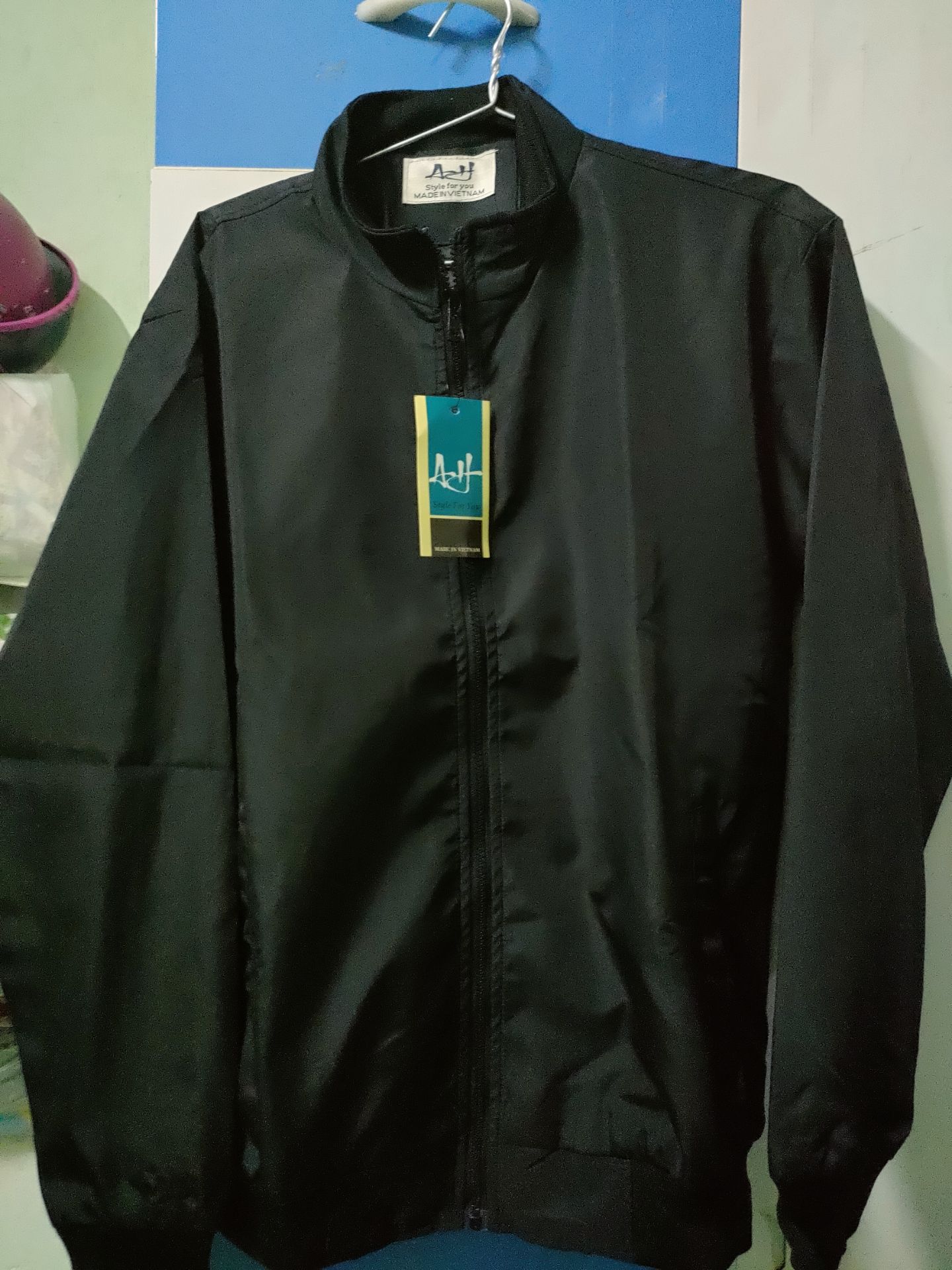 tuy ko đúng  mẫu  như  hình shop đăng nhưng cũng  đẹp  và  như  tren 2 lớp