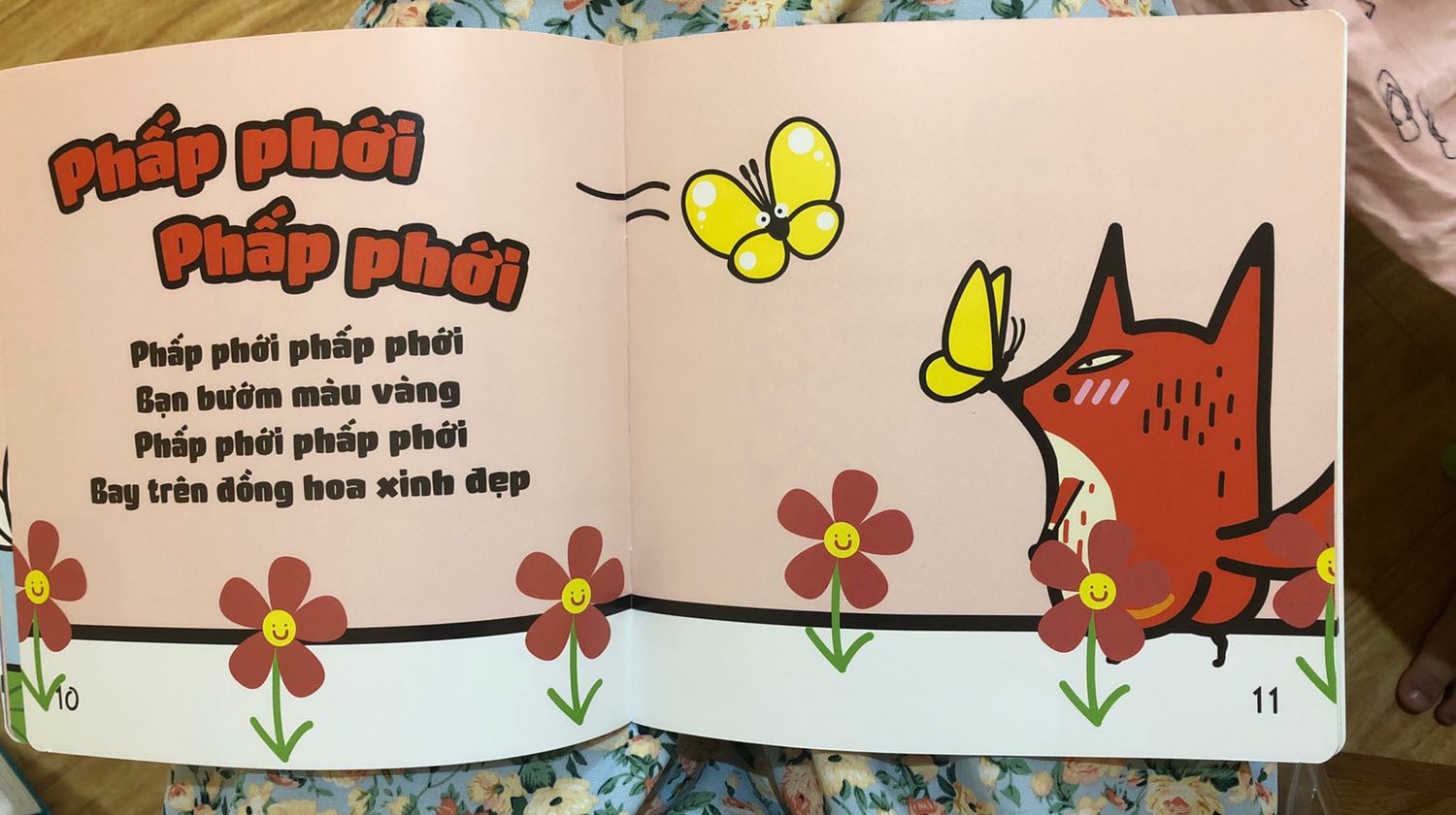 Hình ảnh trong sách mình dùng dạy bé nhỏ còn các từ láy thì mình dạy bé lớn. Rất phong phú và hữu ích