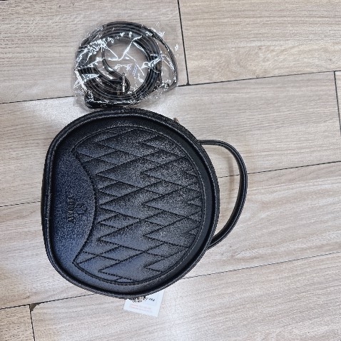 Ổn áp nha from đẹp rộng rãi đựng đc nhèo đồ