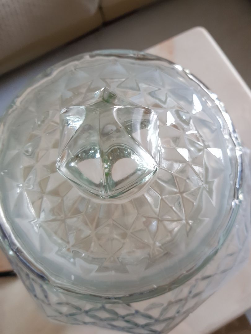 bình dày dặn shop đóng gói cẩn thận còn tặng kèm vòi rất cảm ơn bình dày dặn shop đóng gói cẩn thận còn tặng kèm vòi rất cảm ơn