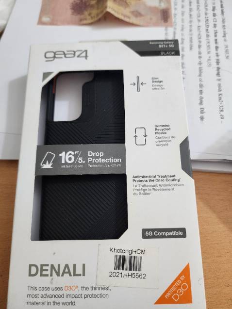 Shop lớn mà làm ăn chán quá. Đặt lần 1 mẫu khác không có hàng lúc giao hàng mình đã hủy dùm 1 lần. Đặt mẫu khác thì lại giao sai mẫu. Nếu không có hàng thì đừng up lên bán