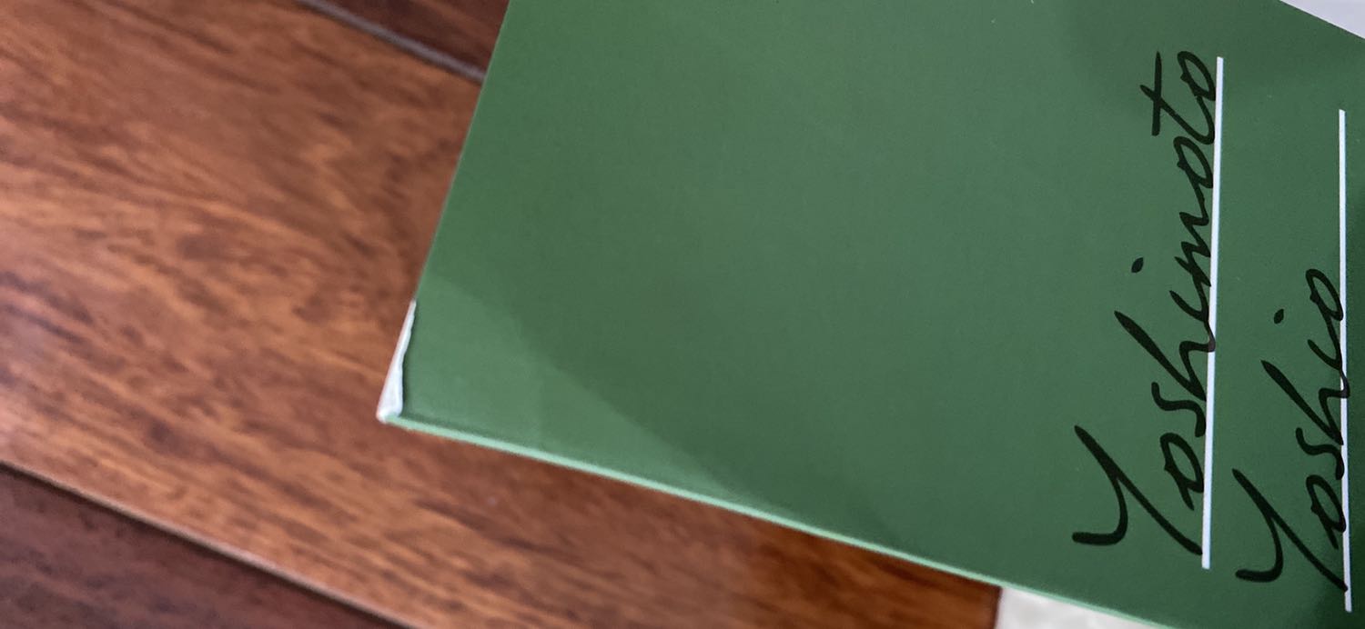 Sách cong, gãy, rất nhiều bụi. Đơn hàng k bọc bookcare dù đã chọn.