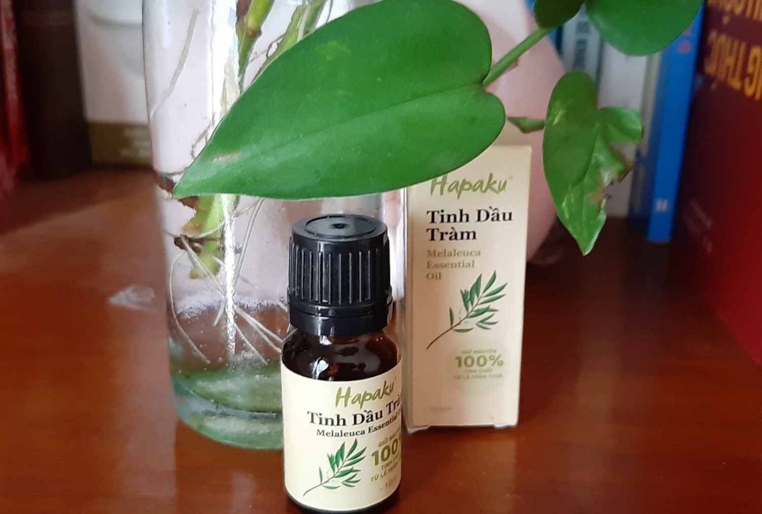Cám ơn shop đã tư vấn nhiệt tình cho mình. Mình mua tinh dầu tràm và rất ưng vì mùi dầu tràm rất dễ chịu lại có thể sử dụng rất nhiều trong cuộc sống. Rất tiện lợi và có ích. Đóng gói giao hàng cẩn thận. Vote cho shop 5 sao :)