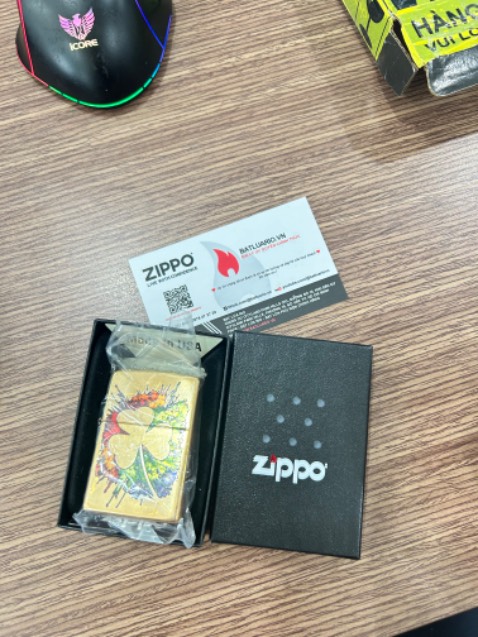 Zippo đẹp, cảm ơn shop!