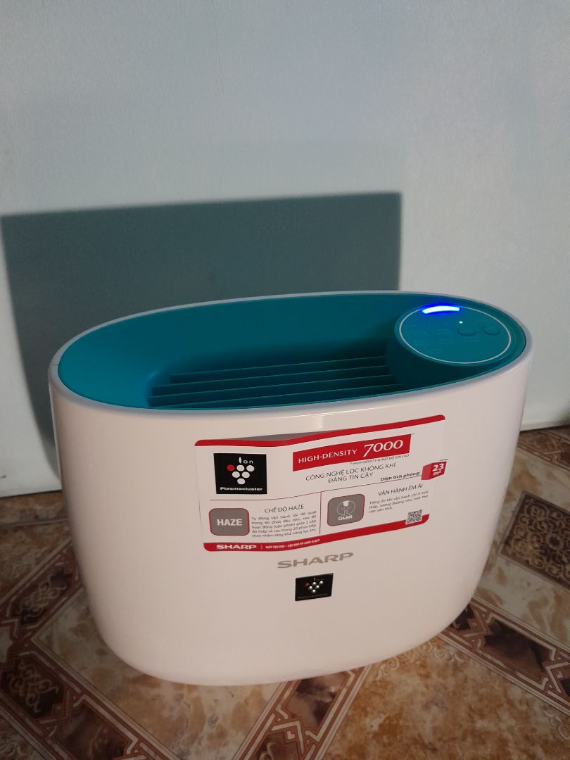 Máy trông xinh, dễ sử dụng. Mình chưa biết chất lượng thế nào nhưng trông em nó xinh xắn lắm.