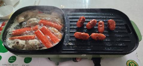 Sd rất tốt. Chống dính tuyệt vời. Tuy dung tích nhỏ nhưng ok. Nấu chín nhanh. Bên nướng có chế độ tự ngắt khi nóng quá