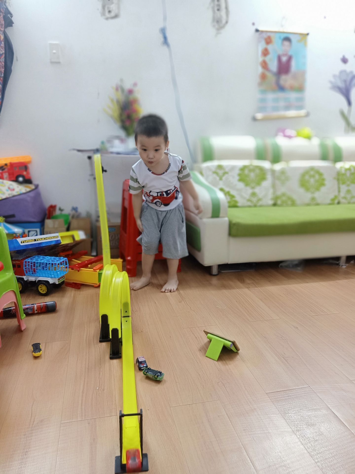 sản phẩm gây thích thú và tận dụng được mớ xe của Con ở nhà.