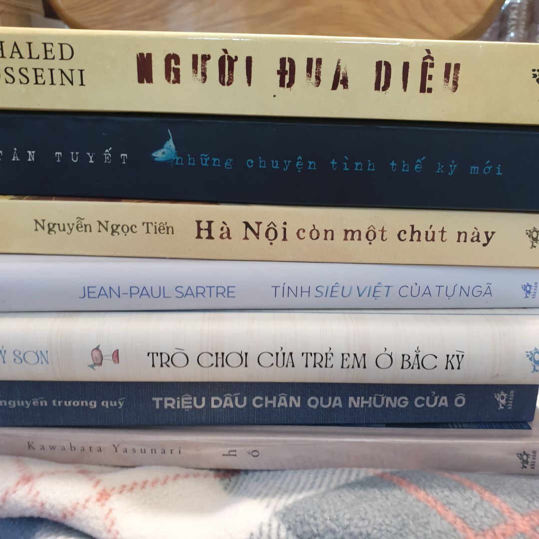 Chưa đọc và mua vì đọc review thấy hợp gout và muốn tậu về đọc 😶. Sách bìa đẹp, mới cứng. Được đóng gói giao hàng cẩn thận, không bị móp góc cũng như hỏng hóc. Giao hàng nhanh dù chọn loại chậm.