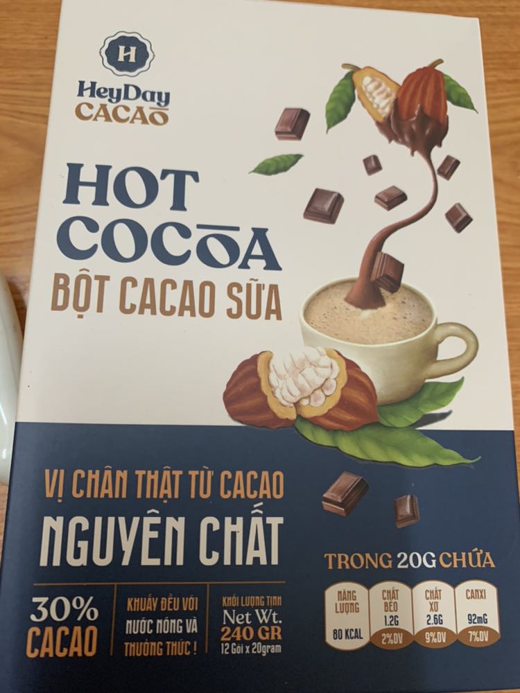 Vị ngọt vừa uống thơm nhẹ 
- Giúp tinh thần minh mẫn, tỉnh táo, làm việc hiệu quả.
- Nguồn năng lượng chất dinh dưỡng rất tốt cho cơ thể
- Hỗ trợ chống oxi hóa, lão hóa cơ thể
- Tăng cường trí nhớ, rất tốt cho tim mạch, huyết áp
- Ca cao đồng thời cũng là thức uống giảm tress hiệu quả mỗi khi làm việc căng thẳng, quá sức. Vị ngọt vừa uống thơm nhẹ 
- Giúp tinh thần minh mẫn, tỉnh táo, làm việc hiệu quả.
- Nguồn năng lượng chất dinh dưỡng rất tốt cho cơ thể
- Hỗ trợ chống oxi hóa, lão hóa cơ thể
- Tăng cường trí nhớ, rất tốt cho tim mạch, huyết áp
- Ca cao đồng thời cũng là thức uống giảm tress hiệu quả mỗi khi làm việc căng thẳng, quá sức.