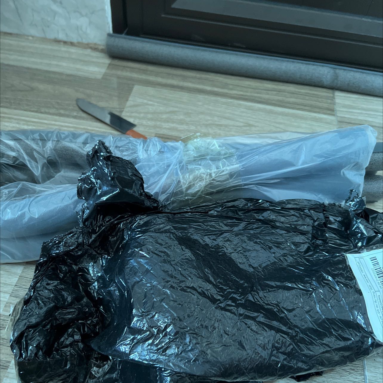 Giao hàng nhanh đóng gói cẩn thận sản phẩm đúng hình