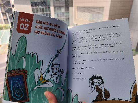 Một cuốn sách nên đọc dành cho những ai đang làm trong ngành thiết kế, sáng tạo hay các bạn ngoại đạo vẫn thường tương tác, làm việc với dân design :) . Cuốn sách giúp mình hiểu hơn về các bạn designer, có lẽ sau này duyệt thiết kế mình sẽ có nhiều lòng trắc ẩn hơn 😁