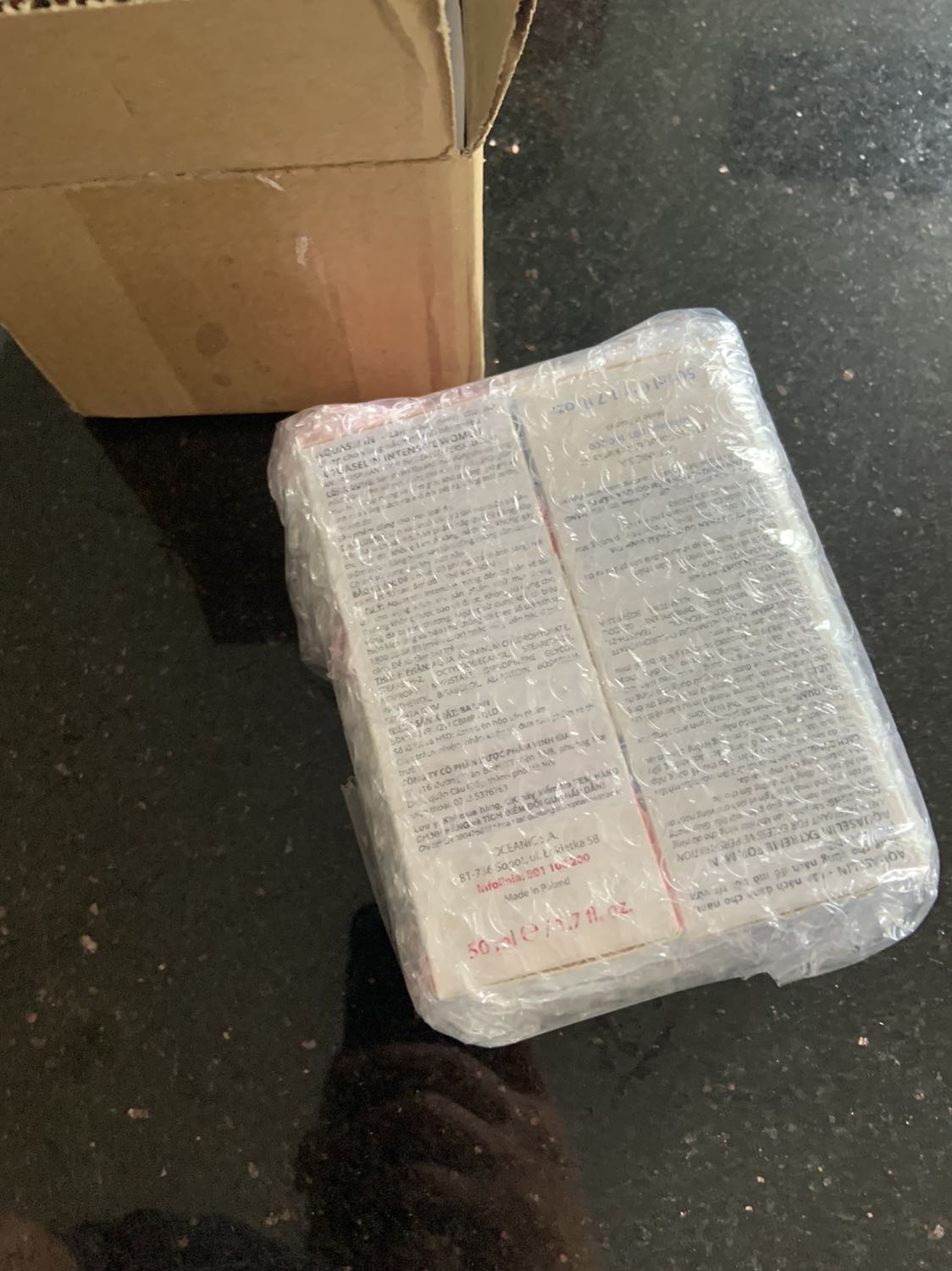 Loại này có lẽ là tốt nhất trong các loại. Thường 2-3 ngày mới phải dùng 1 lần. Shop gửi hàng nhanh, đóng cẩn thận.