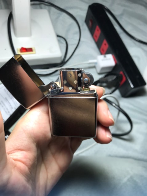 Chưa sử dụng mới nhận được hàng thấy ok,nhưng sao bản lề nắp khá lỏng lẻo,sợ làm mạnh tay bung luôn cái nắp ko biết sao luôn