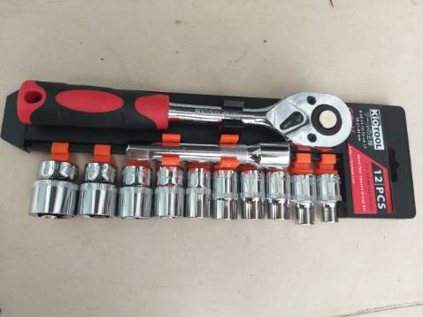 Đã nhận hàng, nhưng hàng không đúng mẫu như hình và thiếu đầu 22mm, đầu siết gia công bị hở và độ rơ lắc nhiều. Nhờ shop xử lý đổi lại hàng đúng giúp