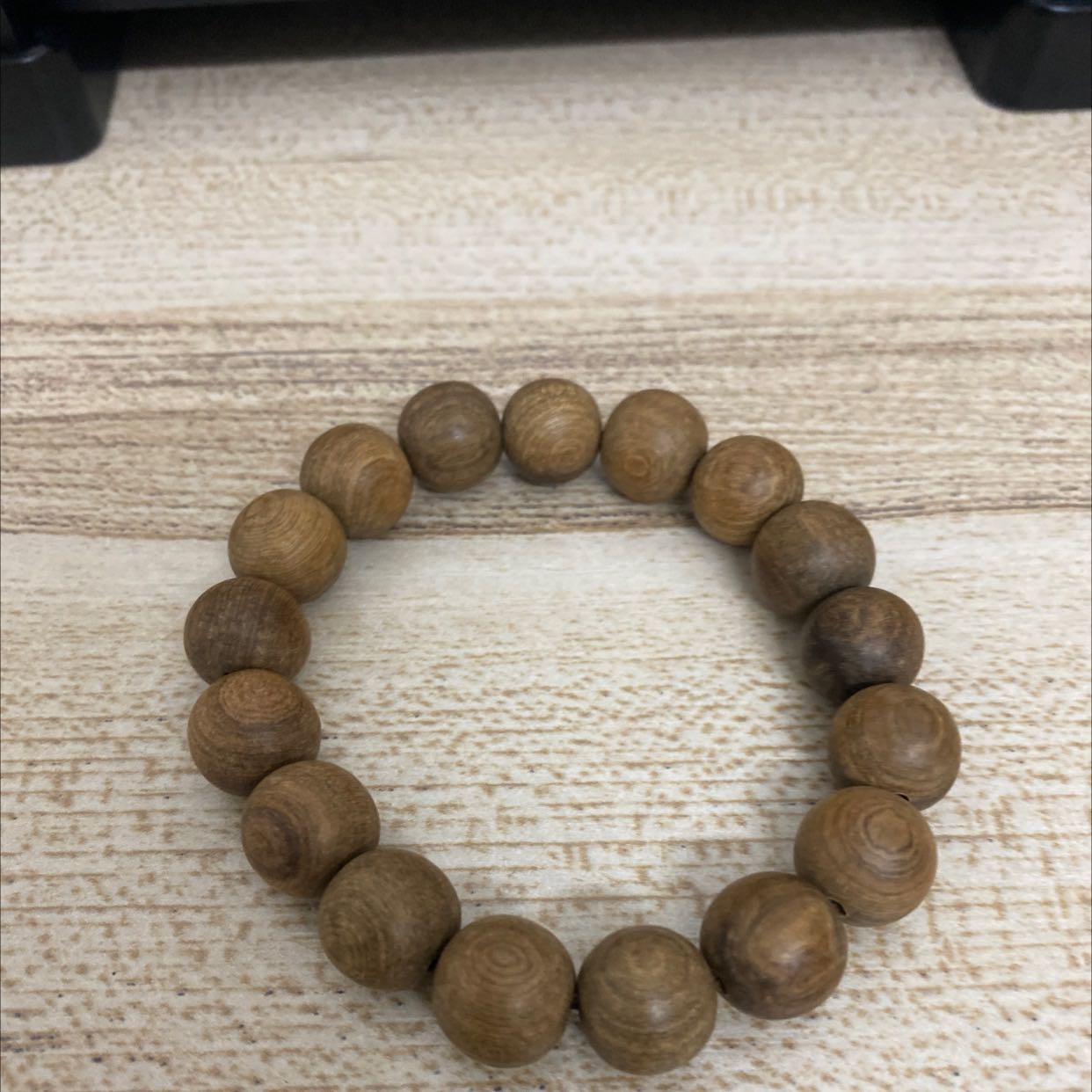 Đẹp chất lượng còn đc shop tặng vòng tay gỗ