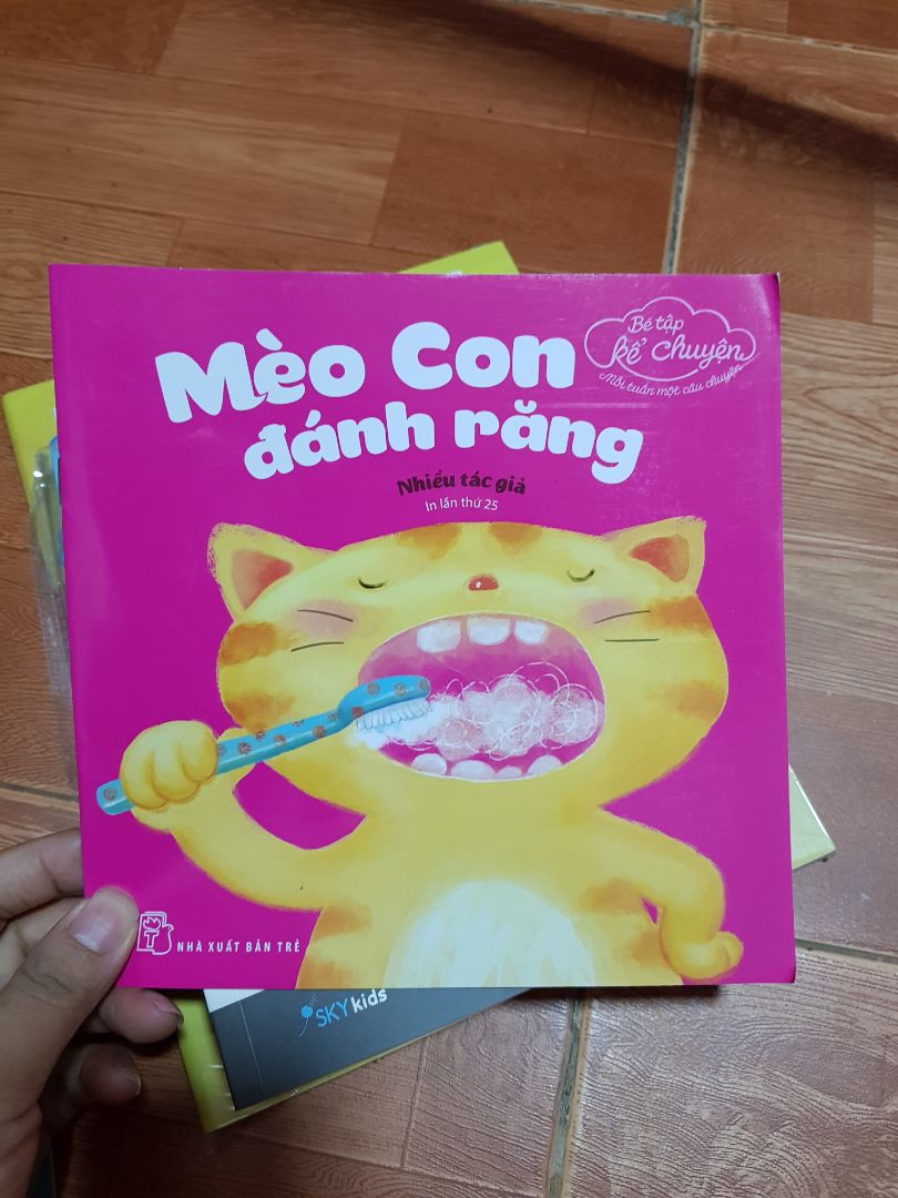 Sách chất lượng. in màu đẹp. chữ to. phì hợp cho bé tập đọc hoặc mẹ kể cho nghe