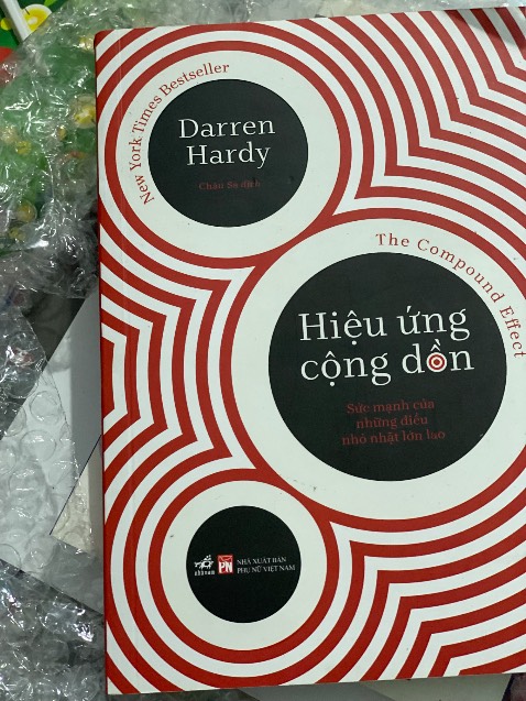 Shipper giao hàng nhanh
Sách được đóng gói cẩn thận
Nội dung mình chưa đọc nên chưa đánh giá được